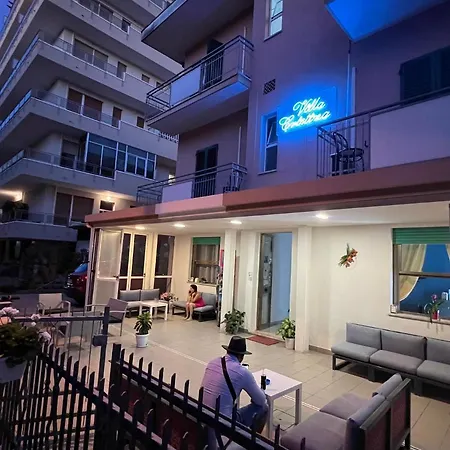 Cristina Hotel *