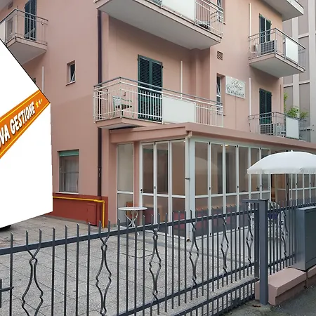 Cristina Hotel