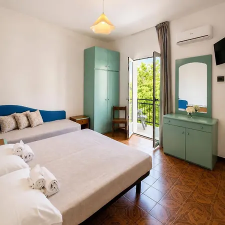 Cristina Hotel