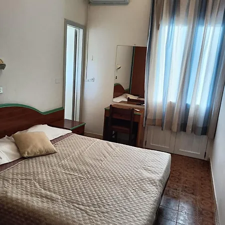 Cristina Hotel